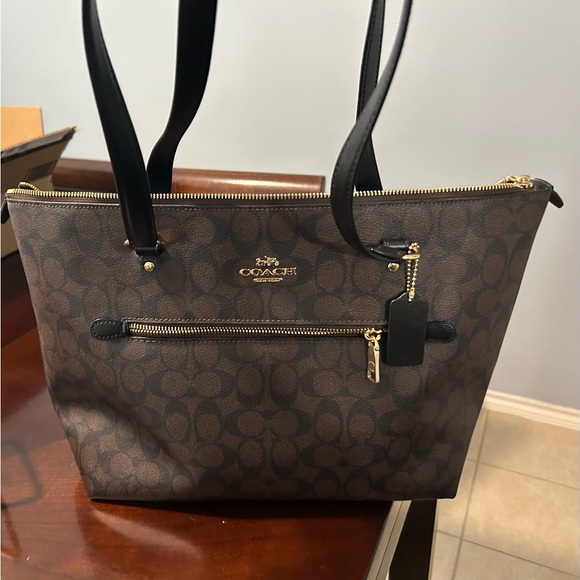 Coach Brown and Black Tote Bag - Picture 5 of 9